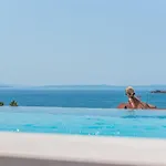 Lägenhet Grandpalazzo With Rooftop Swimming Pool Vir