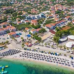 Grandpalazzo With Rooftop Swimming Pool Vir
