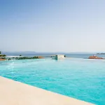Grandpalazzo With Rooftop Swimming Pool *