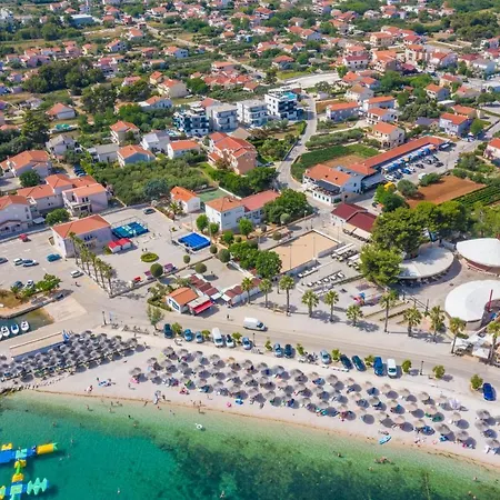 Grandpalazzo With Rooftop Swimming Pool فير