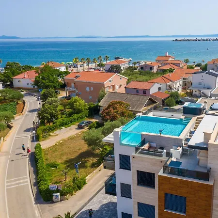 شقة Grandpalazzo With Rooftop Swimming Pool *