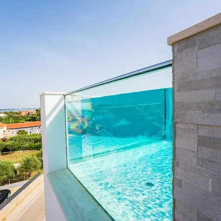 شقة Grandpalazzo With Rooftop Swimming Pool