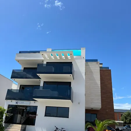شقة Grandpalazzo With Rooftop Swimming Pool