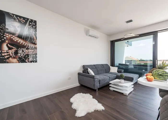 Grandpalazzo With Rooftop Swimming Pool Apartment *