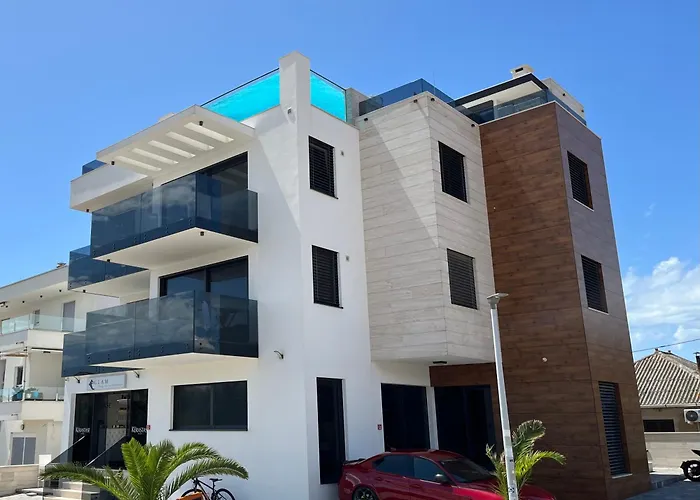 Apartment Grandpalazzo With Rooftop Swimming Pool *