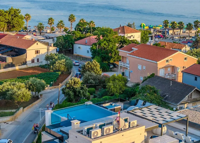 Grandpalazzo With Rooftop Swimming Pool * Vir