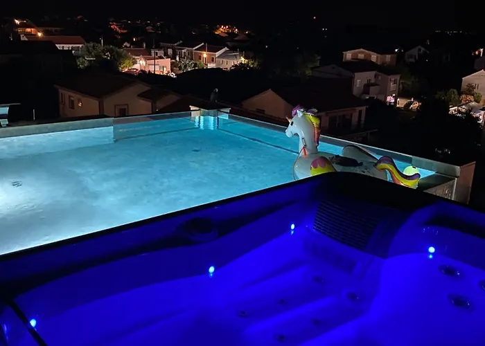 Apartment Grandpalazzo With Rooftop Swimming Pool *
