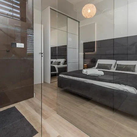 Grandpalazzo Apartment