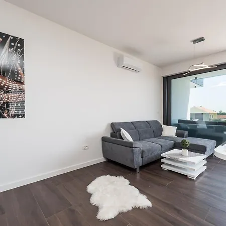 Grandpalazzo Apartment *